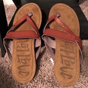 Women’s Madlove Regina sandal